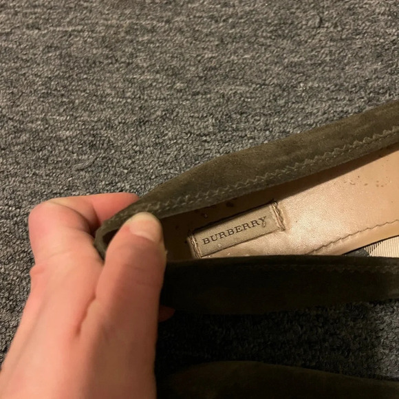 Burberry Olive Suede Ballet Flats, size 38 - Picture 4 of 9